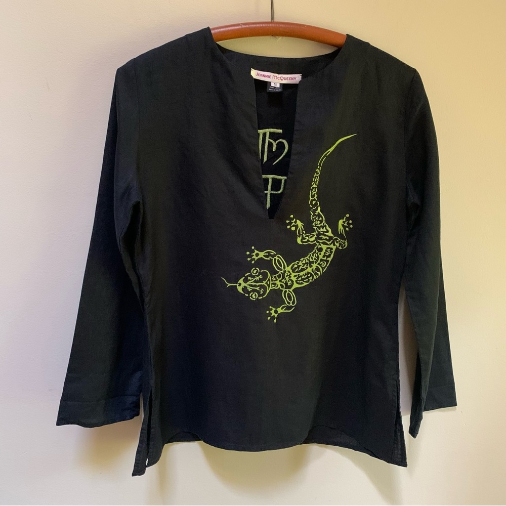 Jeannie McQueeny Resort ~ Black Linen Top with Hand Embroidery in size Small